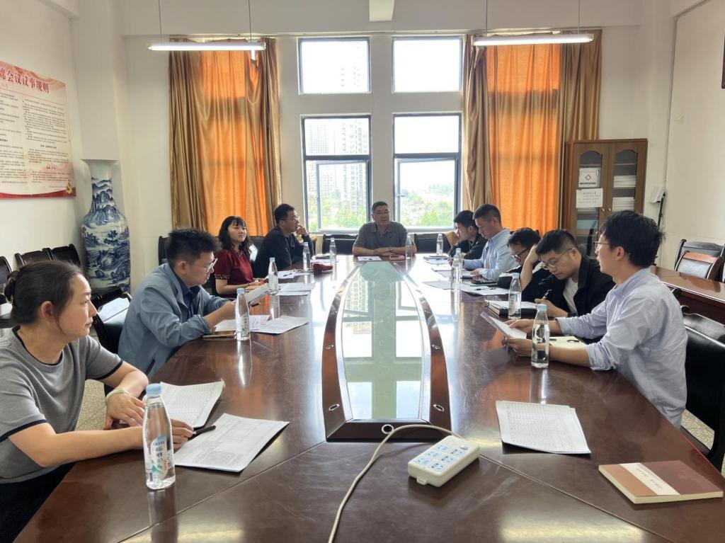 色情论坛
举办"赋能·对话·共情"班主任工作沙龙